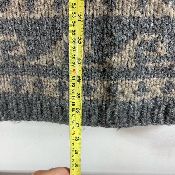 Vintage 79s cowichan  hand made 100% hand made wool cardigan - Picture 12 of 14